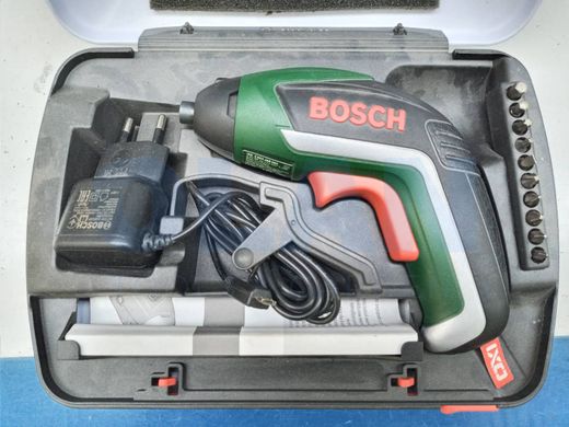 Акумуляторний шурупокрут Bosch IXO 06039A8020