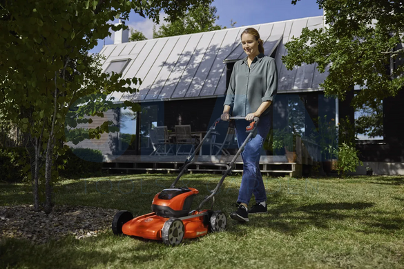 Газонокосарка Акумуляторна Husqvarna LB 144i KІT (АКБ+ЗУ) 9706482-02